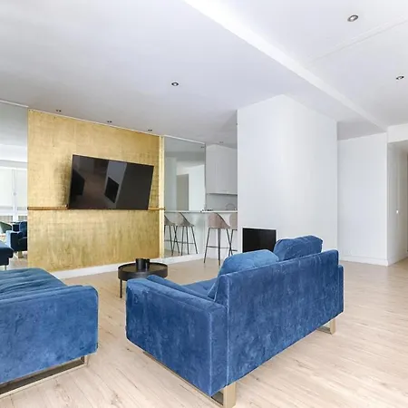 Apartment Luxury Montaigne Avenue 4p *