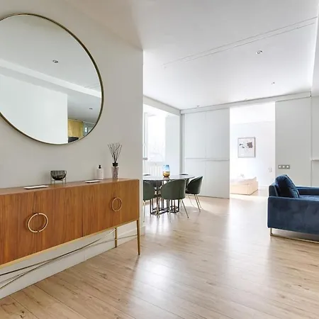 Luxury Montaigne Avenue 4p Parigi
